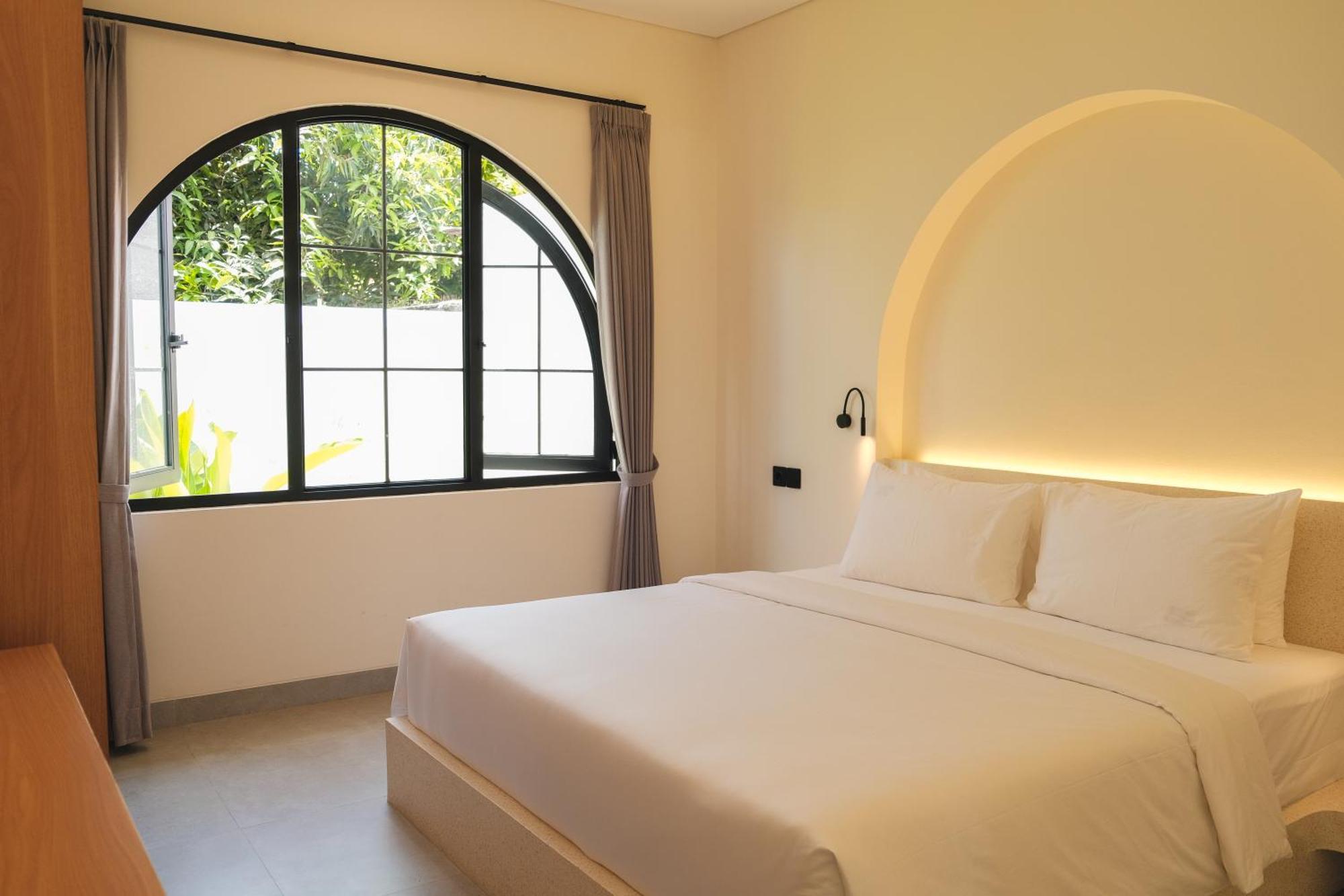 Kahuna By Aayan Hotel